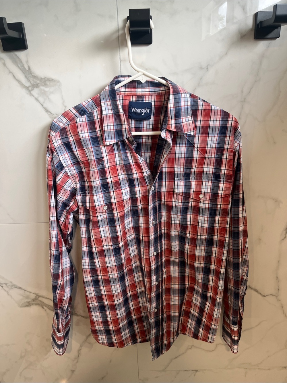 Wrangler Red and Blue Plaid Button-Down Shirt